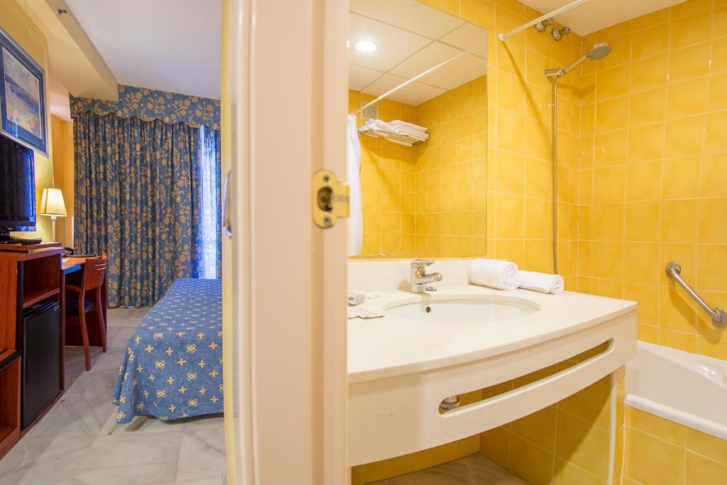 Hotel Biarritz - 2