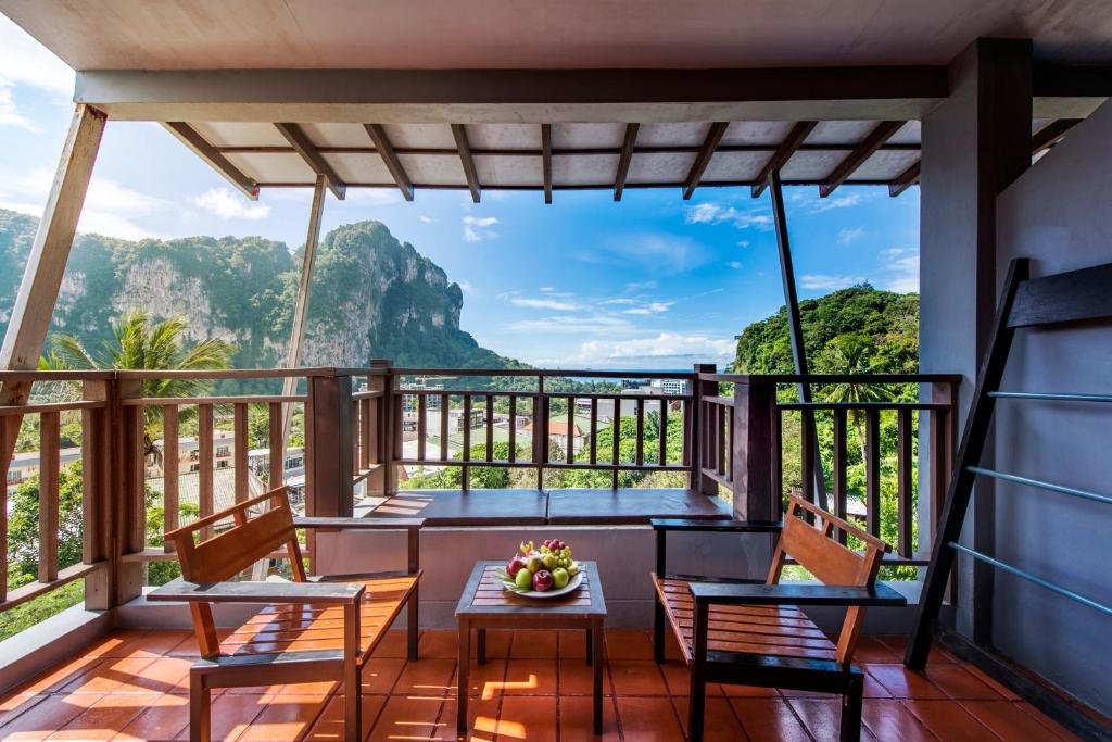 Balcony/terrace, Krabi Cha Da Resort in Krabi