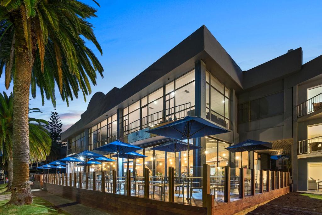 Entrance, North Pier Hotel in Phillip Island
