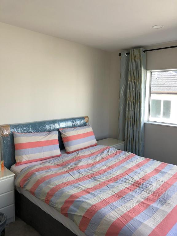 Brand new bedroom in Karaka (Auckland) photo