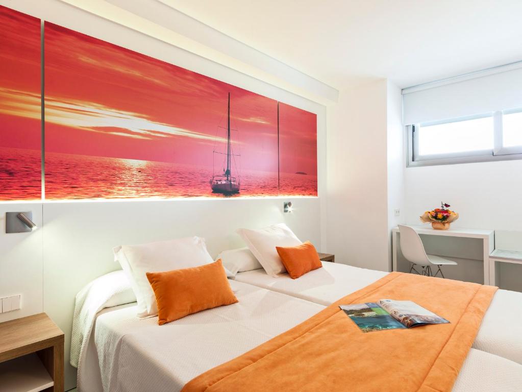 Playas Ca's Saboners — Hotel rooms in Palma Nova, Balearic Islands