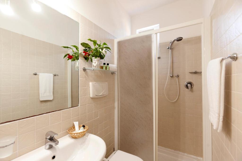 Hotel Villa Smeraldo photo