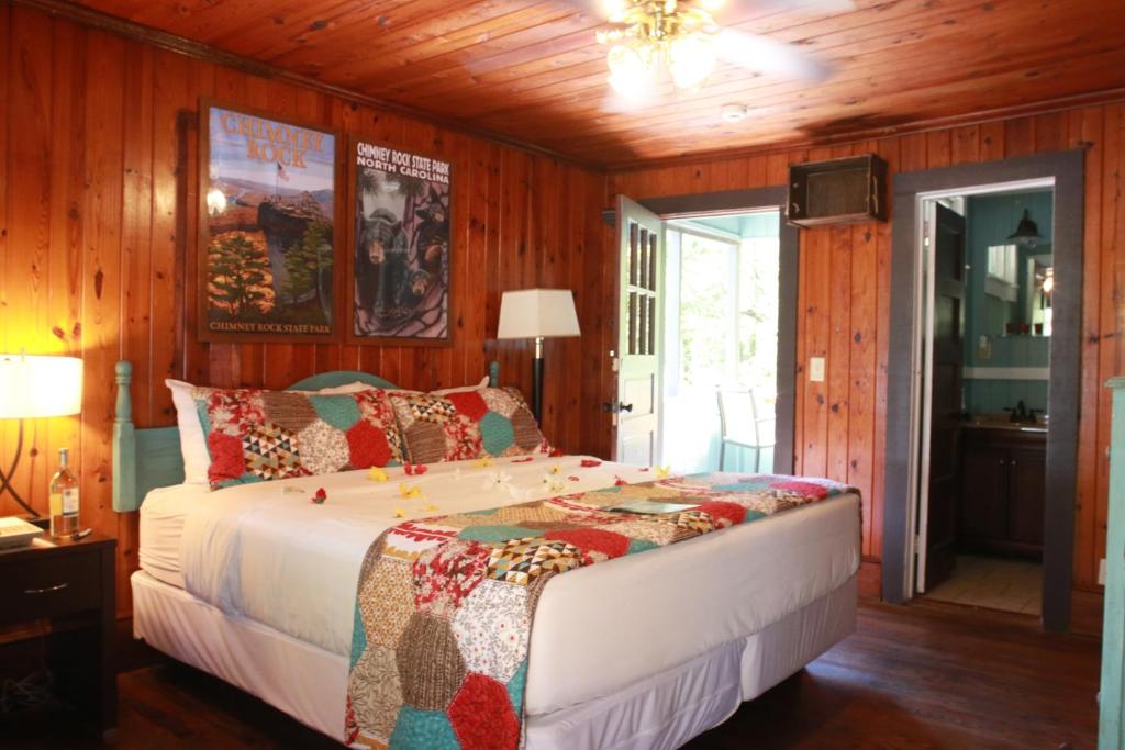 Riverside Lodge at Chimney Rock — Hotel in Chimney Rock (NC)