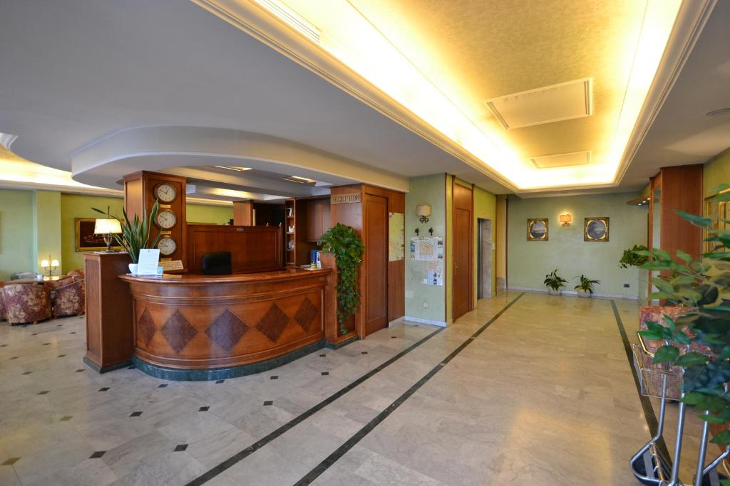 Sun Hotel photo