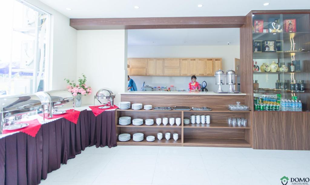 Domo Tuan Chau Hotel