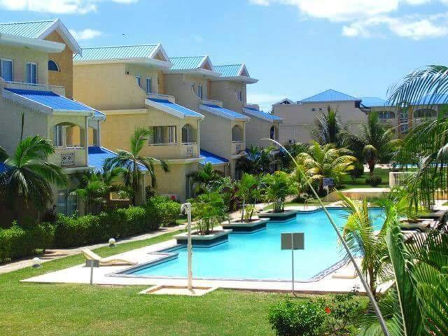 Residence Grenadiers — Hotel in Mauritius Island
