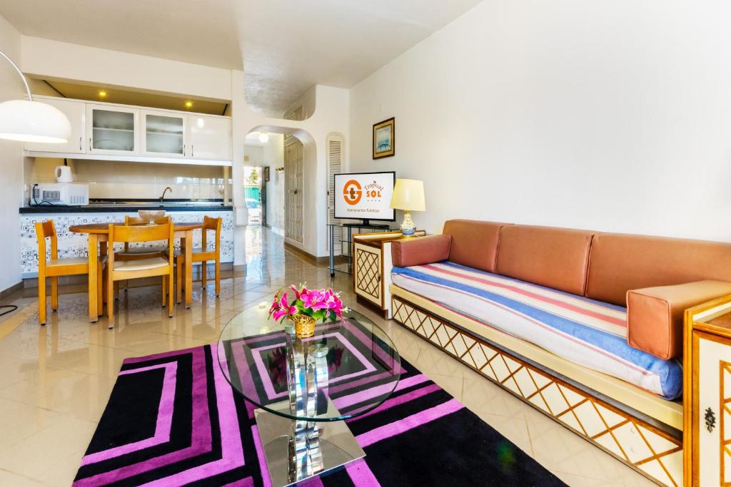 Tropical Sol — Hotel rooms in Albufeira, Faro