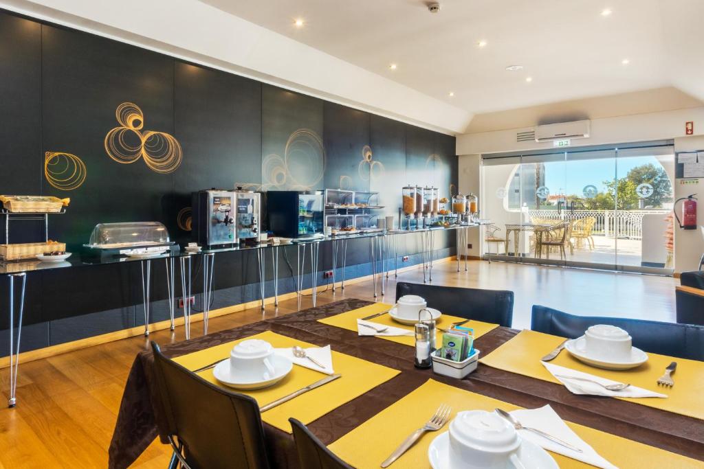 Tropical Sol — Restaurant & bars in Albufeira, Faro