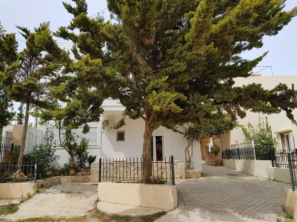 Sun By The Sea 2 — Hotel in Crete Island