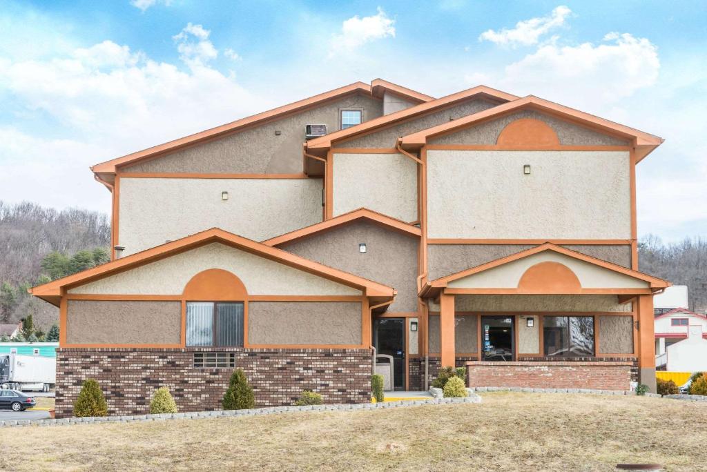 Super 8 by Wyndham Bedford, Bedford