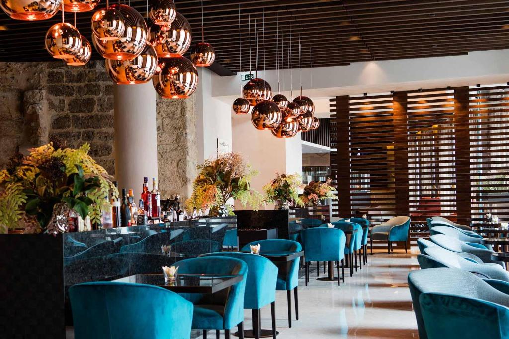 Bar/lounge