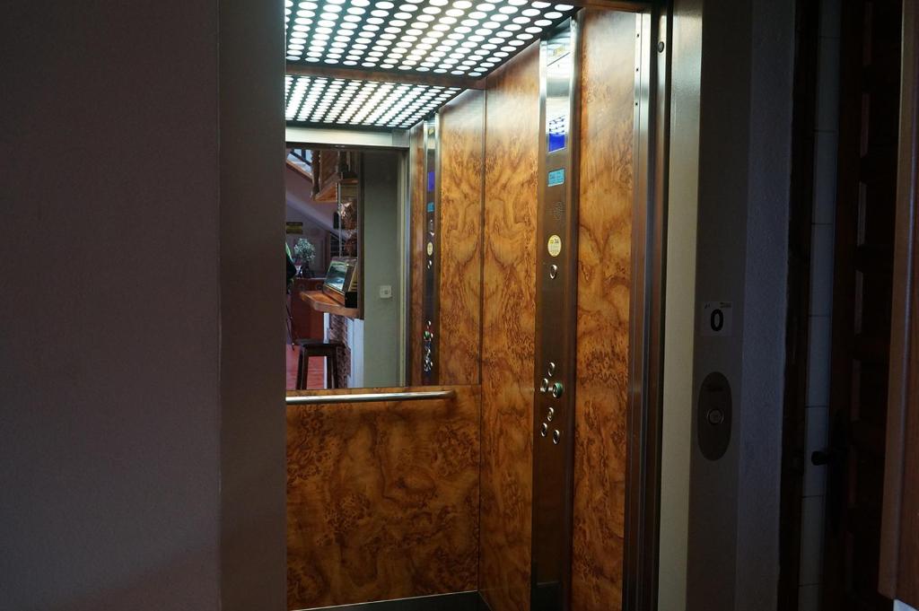 Hostal Camino Real photo