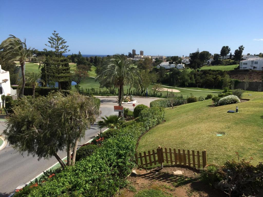 Fascinating & Luxurious Golf,Mountain & Garden view apartment Porto Banus photo