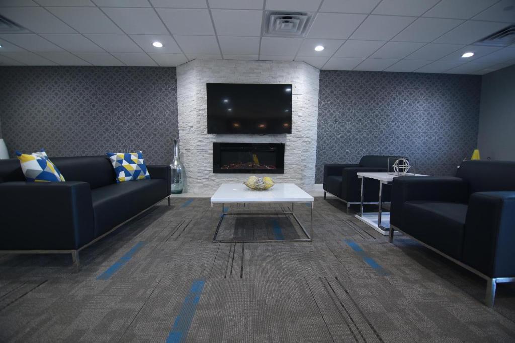 Home Inn and Suites Memphis photo