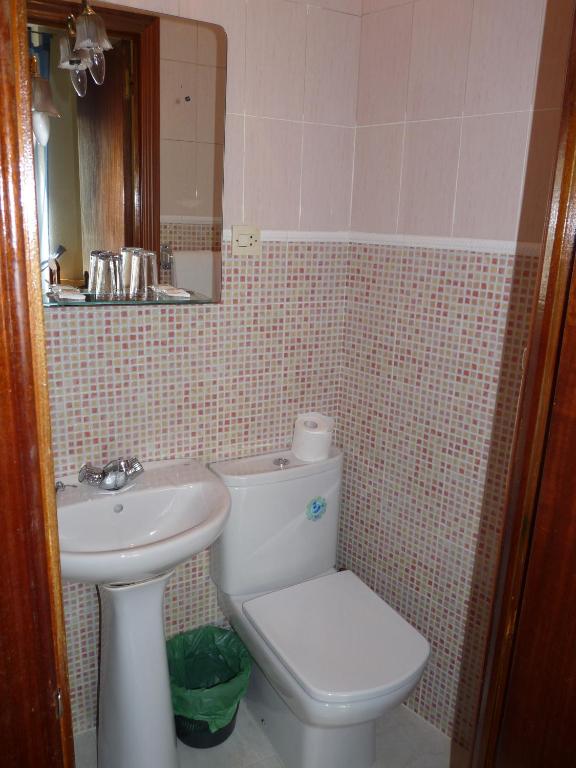 Hostal Fernandez photo
