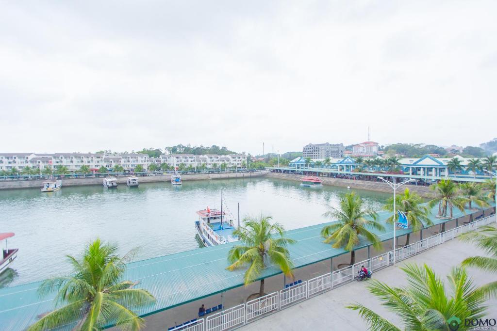 Domo Tuan Chau Hotel
