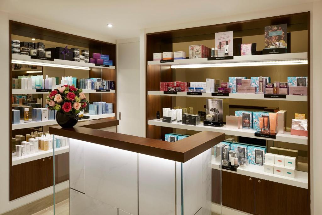 Landmark London Photo 33