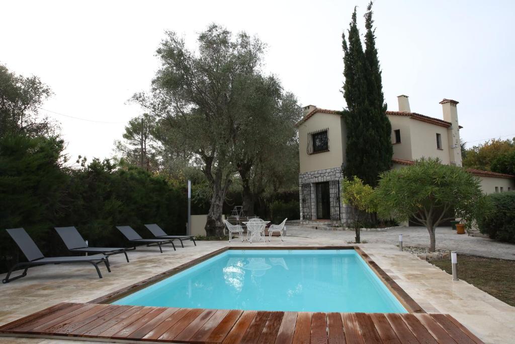 Superbe villa de charme avec piscine chauffée - 4