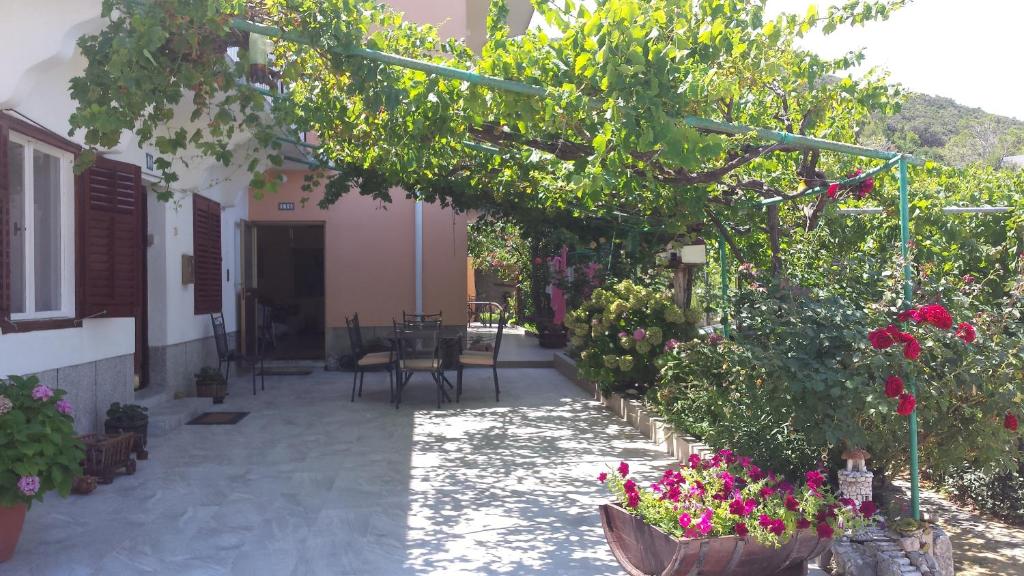 Guesthouse Familija Tariba photo