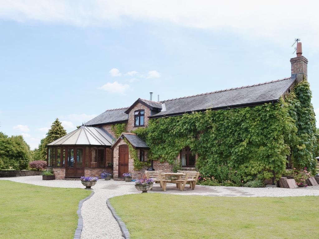 Coach House
