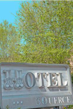 Hotel 3 Querce — Hotel in Camerano