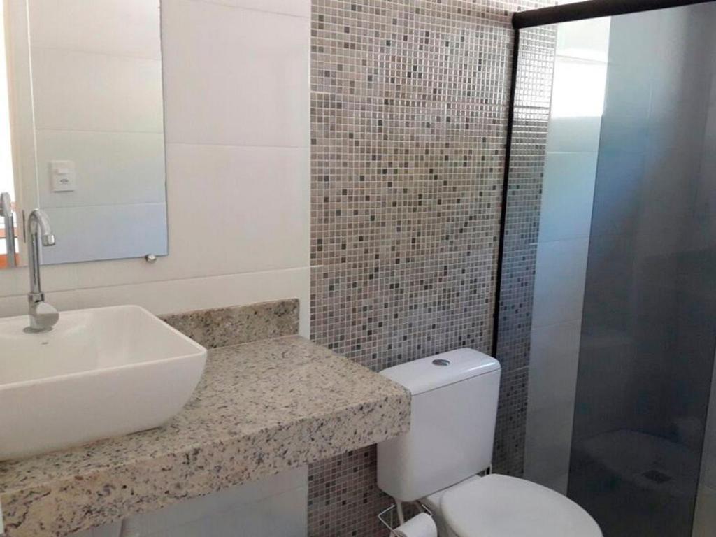 Casa Parana com 8 quartos com area gourmet photo
