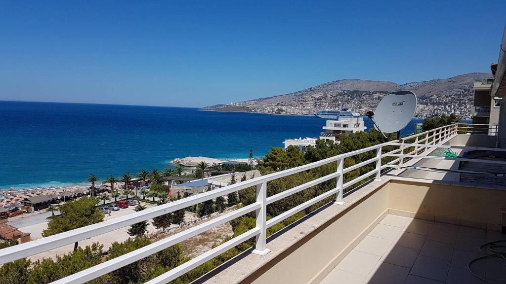 Sea Front Penthouse — Hotel in Saranda