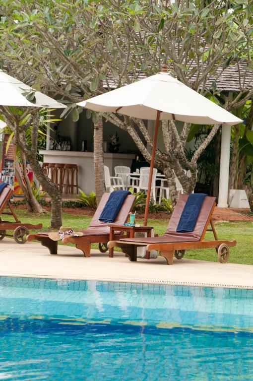 สระว่ายน้ำ