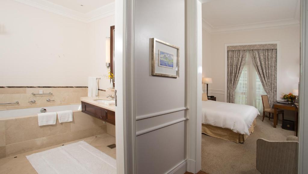 Habitación Doble Superior con vistas parciales al mar - 1 o 2 camas