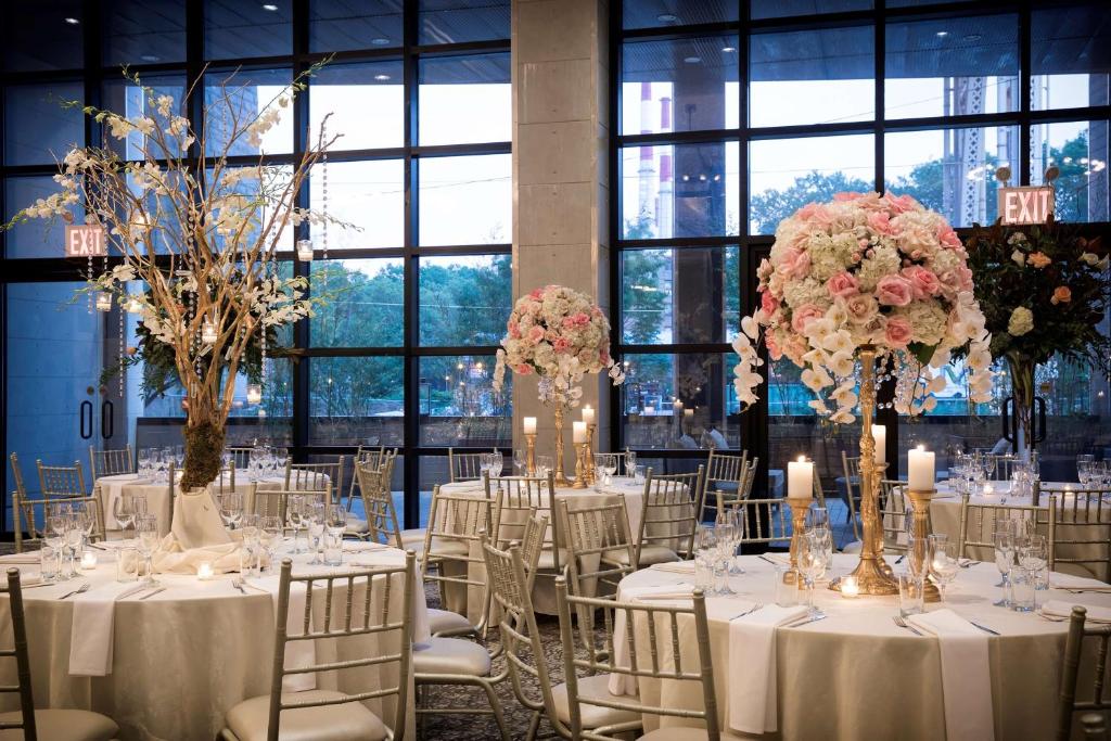 New York Ravel Hotel, A Trademark Collection Hotel Additional