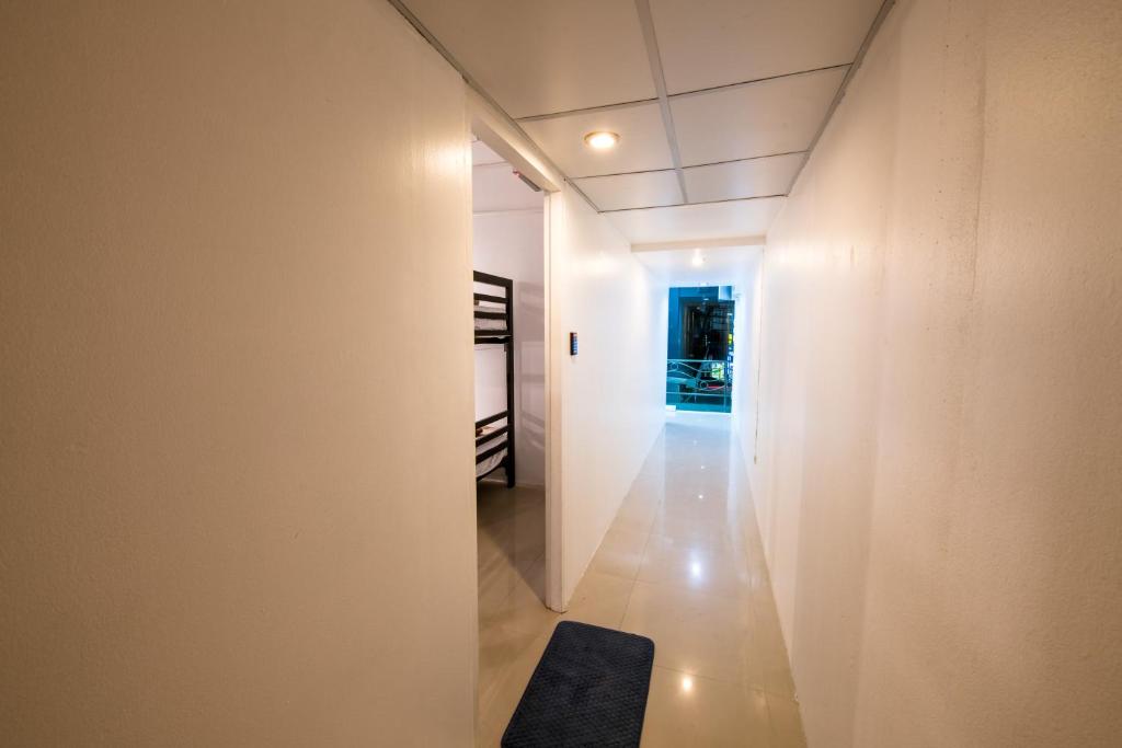 Exterior view, Sindy Hostel in Pattaya