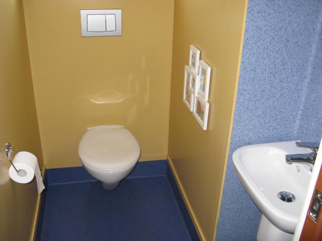 Well-appointed bathrooms