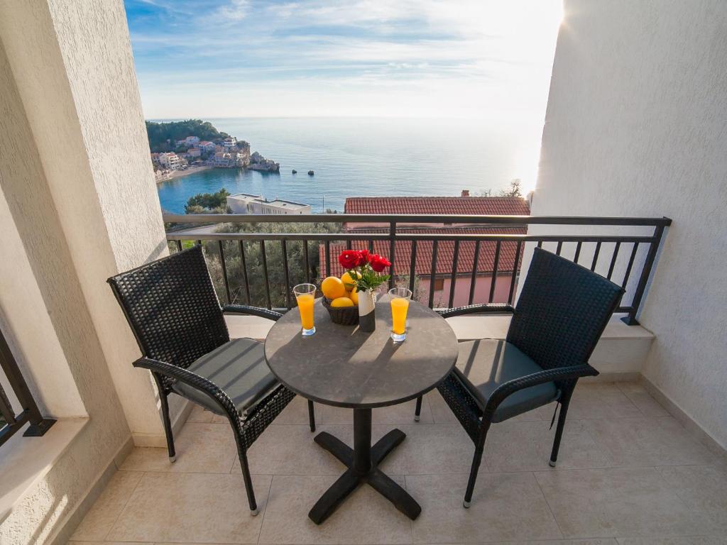 Villa Mona 2 — Hotel in Budva