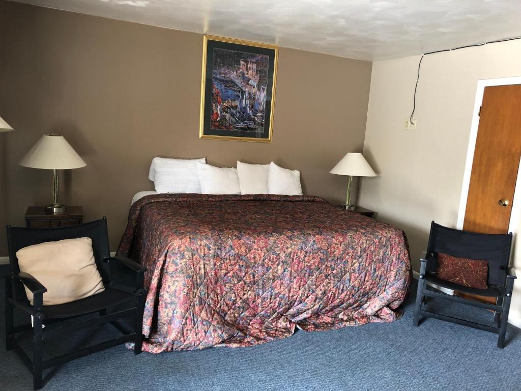 Village Inn Motel Holt Photo 7