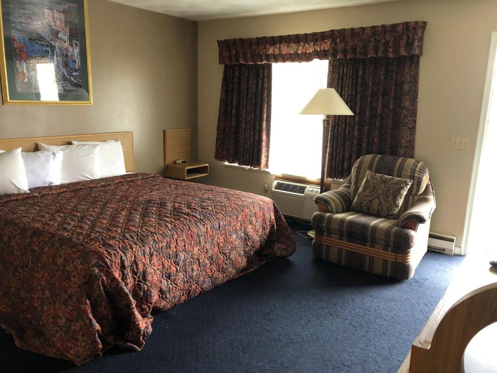 Village Inn Motel Holt Photo 24