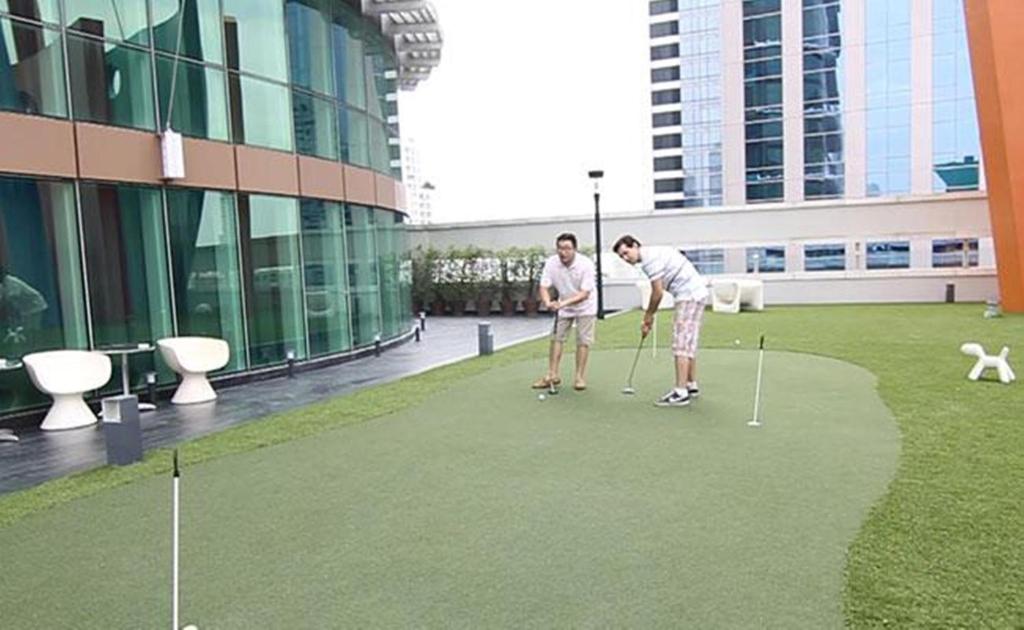 สนามมินิกอล์ฟ