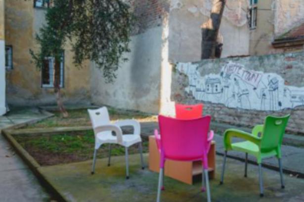 Hostel White Town photo