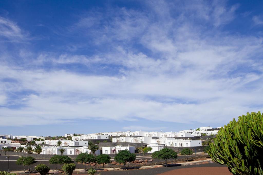 Apartamentos LIVVO Coloradamar — Attractions in the area in Playa Blanca, Canary Islands