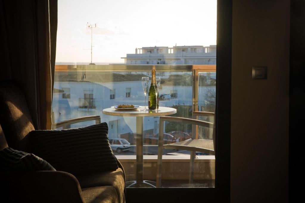 Hotel y Apartamentos Conilsol — Pokoje in Conil de la Frontera, Andaluzja