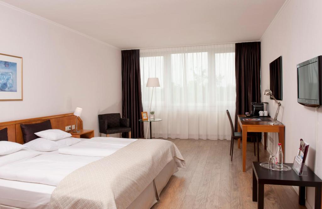 Wyndham Atrium Hotel Hannover photo