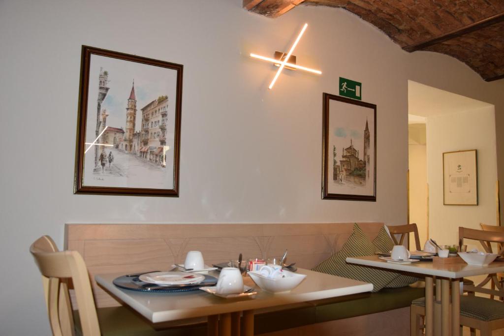 โรงแรม อาเทลลัสแซร์โฮฟ (Atel Hotel Lasserhof)