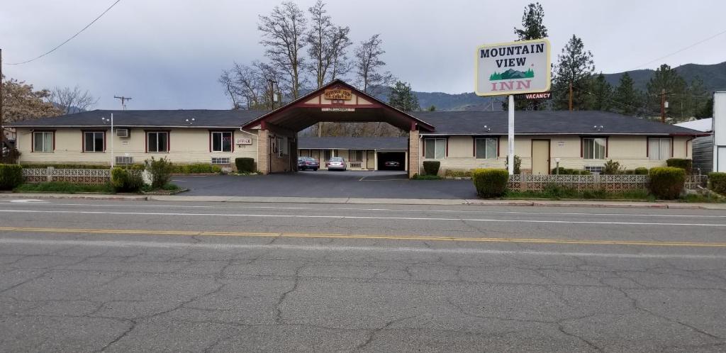 Mountain View Inn Yreka photo