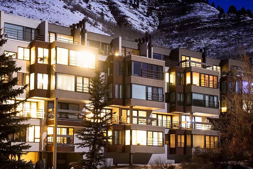 Simba Run Vail Condominiums — Hotel in Vail (CO)
