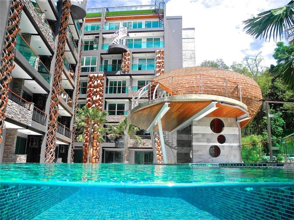 Emerald Terrace Resort Patong photo