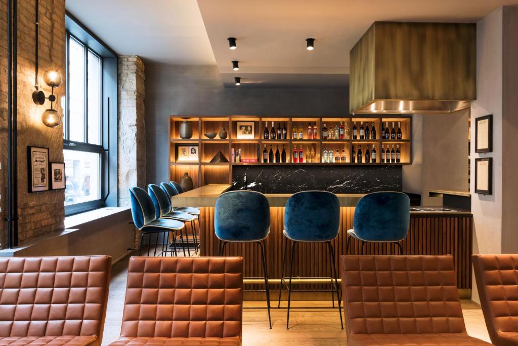 Bar/lounge