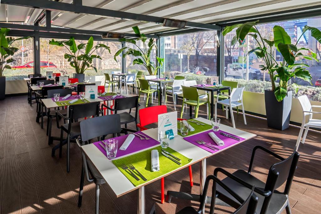 Madrid Occidental Castellana Norte Hotel Additional