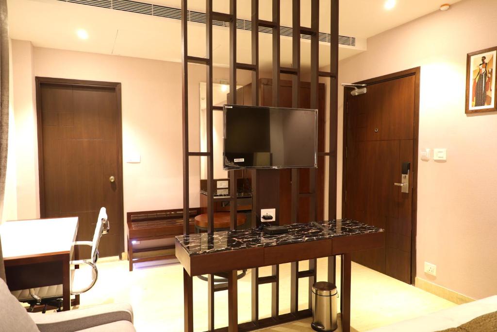 Shared lounge/TV area