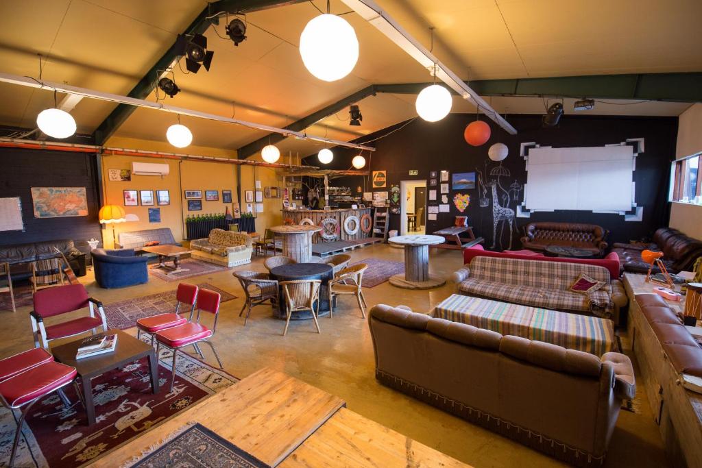 The Freezer Hostel &amp; Culture Center — Hotel in Hellissandur