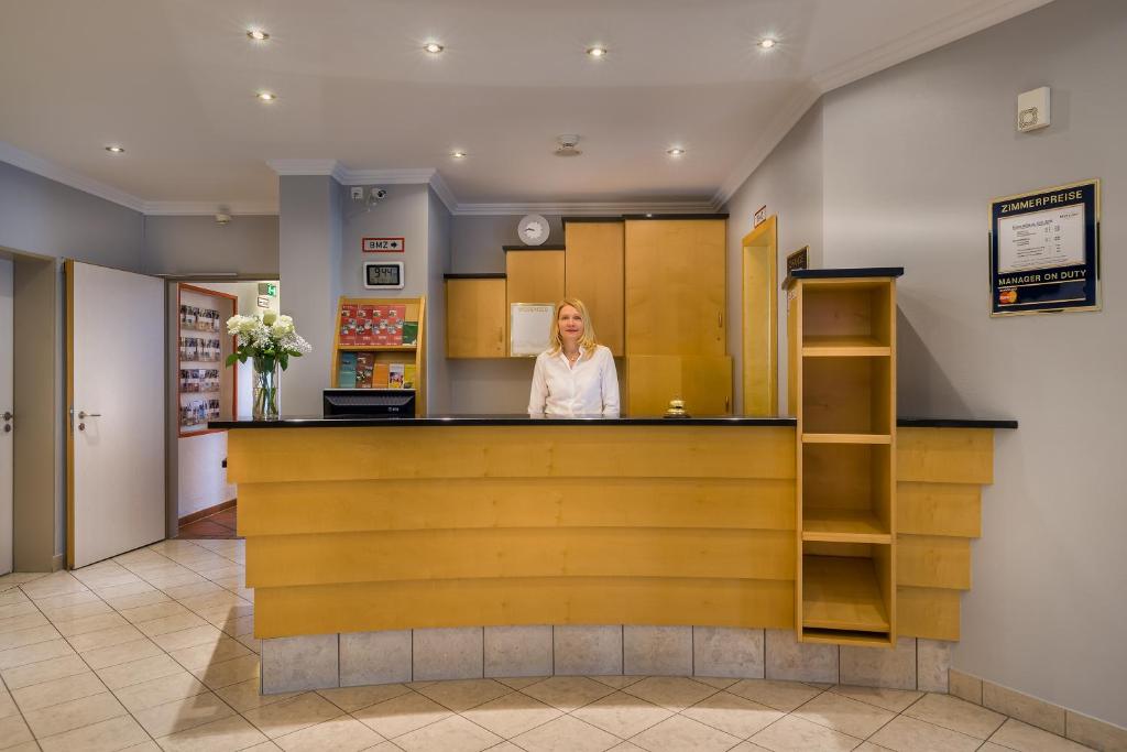 フロント・ロビー