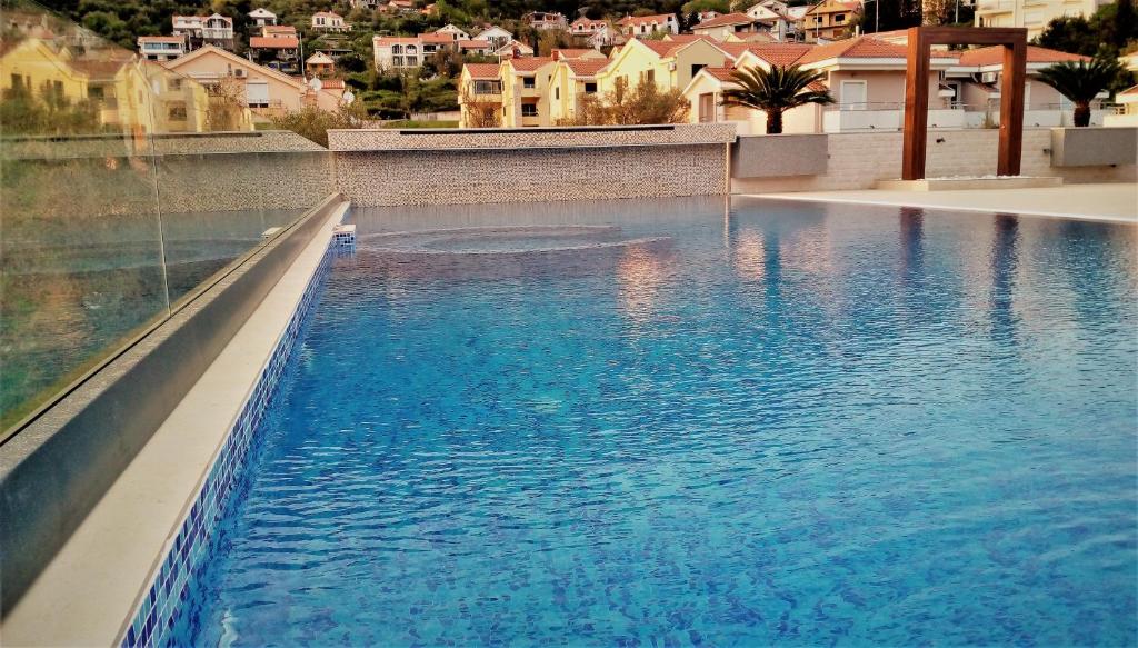 Apartment Sun Village Goran photo